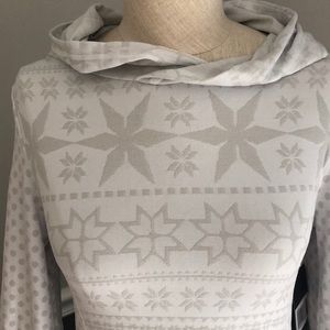 Activewear long sleeve top.